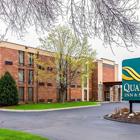 Quality Inn & Suites Arden Hills - Saint Paul North エクステリア 写真