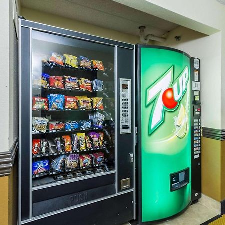 Quality Inn & Suites Arden Hills - Saint Paul North エクステリア 写真