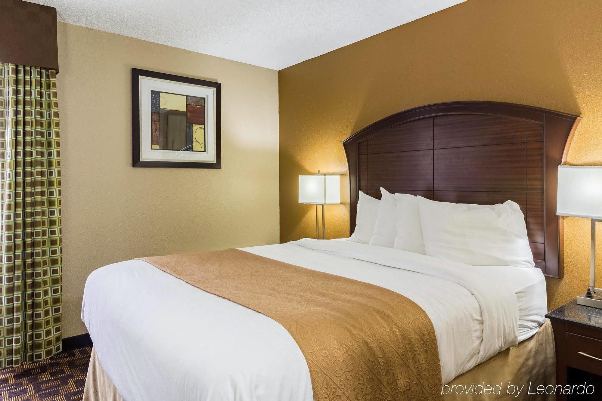 Quality Inn & Suites Arden Hills - Saint Paul North エクステリア 写真