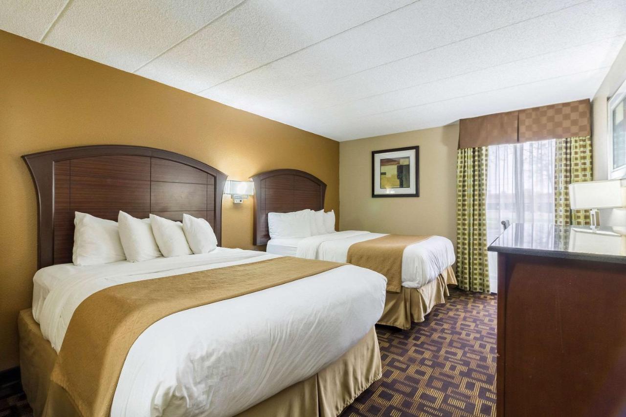 Quality Inn & Suites Arden Hills - Saint Paul North エクステリア 写真