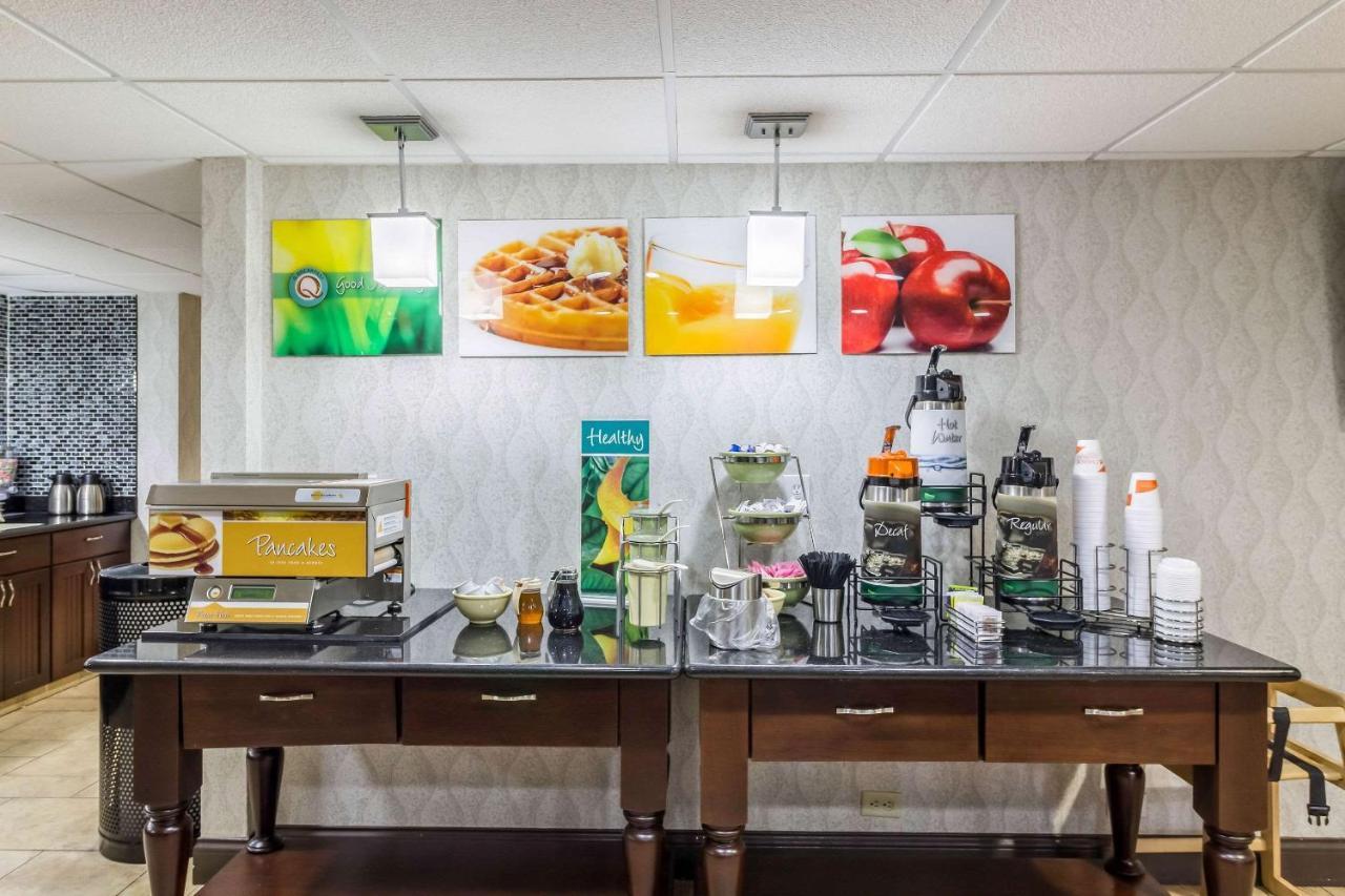 Quality Inn & Suites Arden Hills - Saint Paul North エクステリア 写真